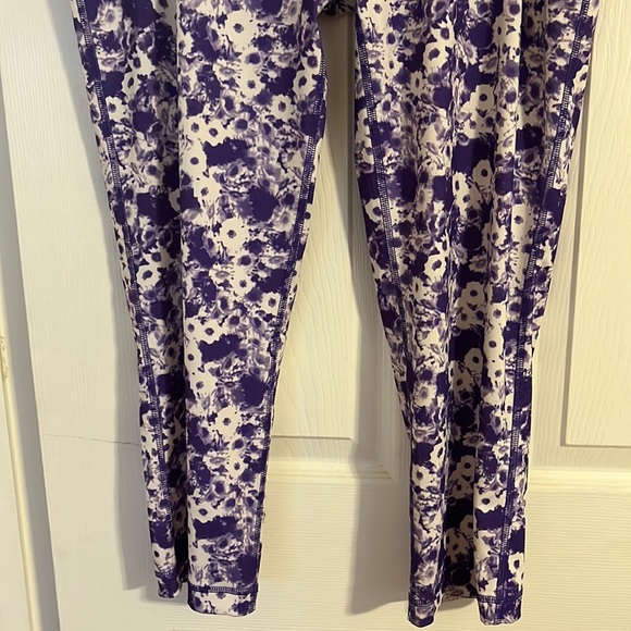 VOGO Athletica leggings - Picture 2 of 5